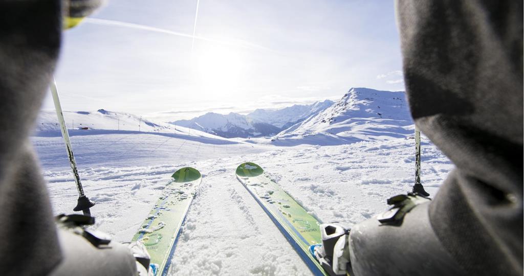 Skiing in the sun